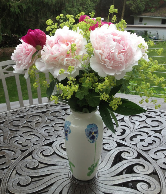 The Impatient Gardener -- The Garden Appreciation Society; peonies and Lady's Mantle