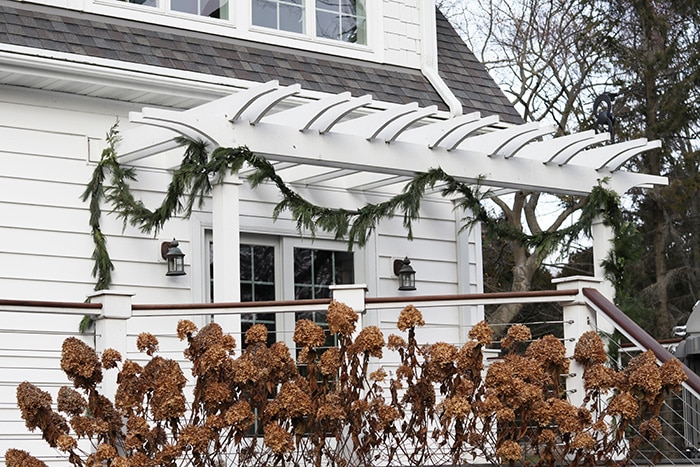 pergola garland