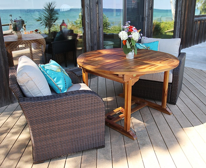 round teak table