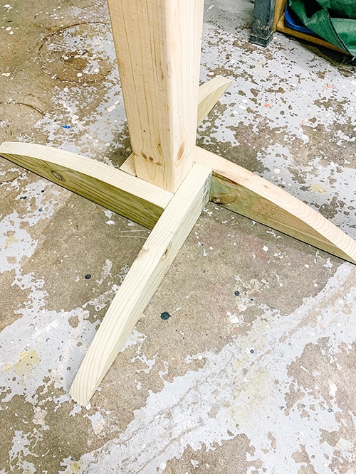 Use end cuts to brace posts.