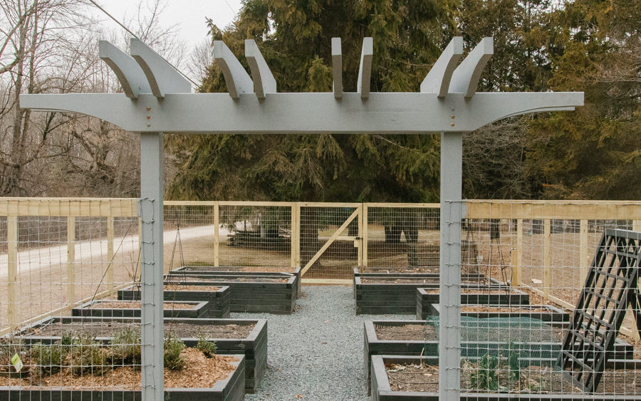 How to build a garden arbor
