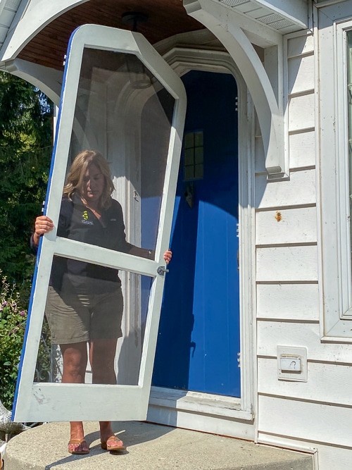 removing screen door